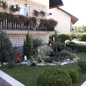 apartment-petra-mrkopalj.primorje-gorskikotar.com/