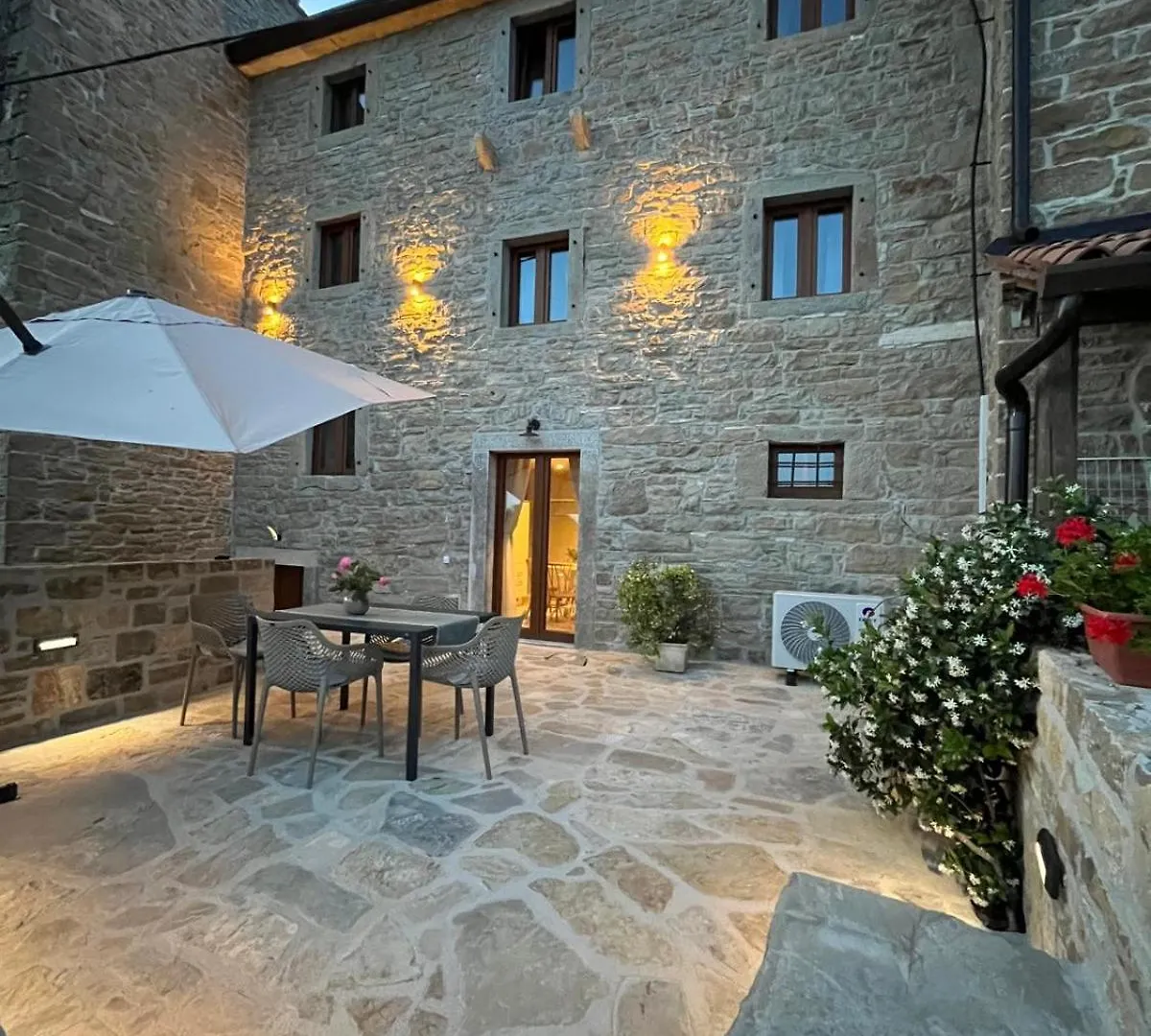 Apartments Grožnjan